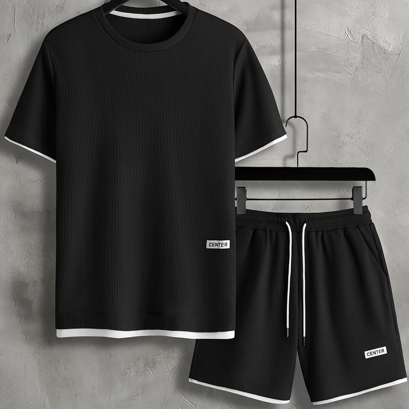 Lässiges Sommeroutfit Herren – T-Shirt und Shorts moderner Stil für Freizeit und Alltag