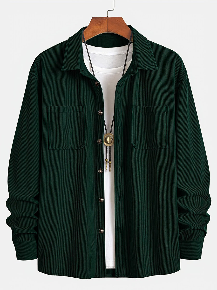 Herrenhemd im Overshirt-Stil aus geripptem Stoff mit Knöpfen und Brusttaschen