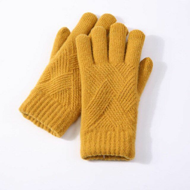Soft Knitted Chevron-Pattern Touchscreen Gloves in a Solid Color