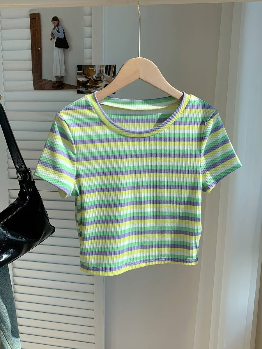 Women's short-sleeve striped T-shirt, casual and trendy style, perfect for summer