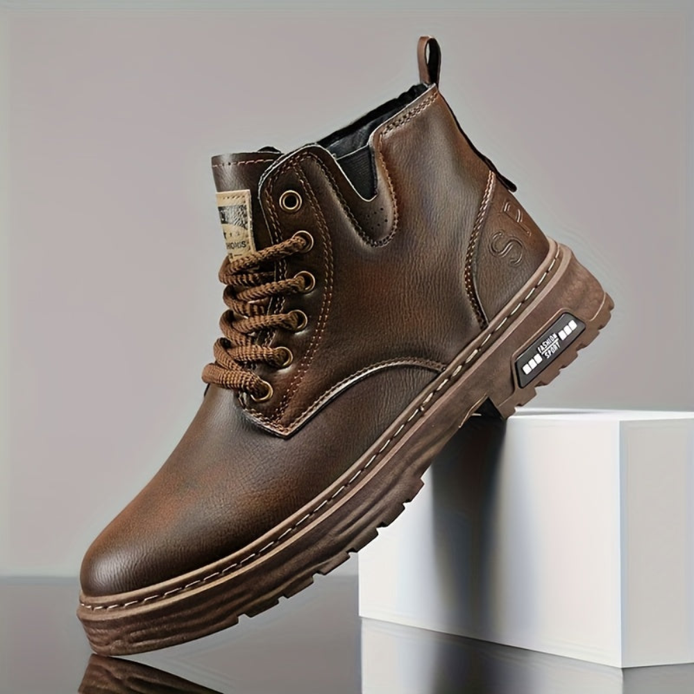 Bottes montantes homme noires à lacets et semelle épaisse