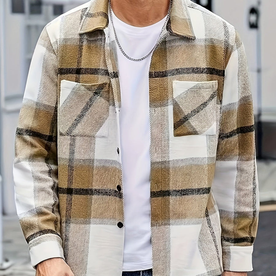 Men's relaxed-fit plaid shirt with light brown and white buttoned pockets