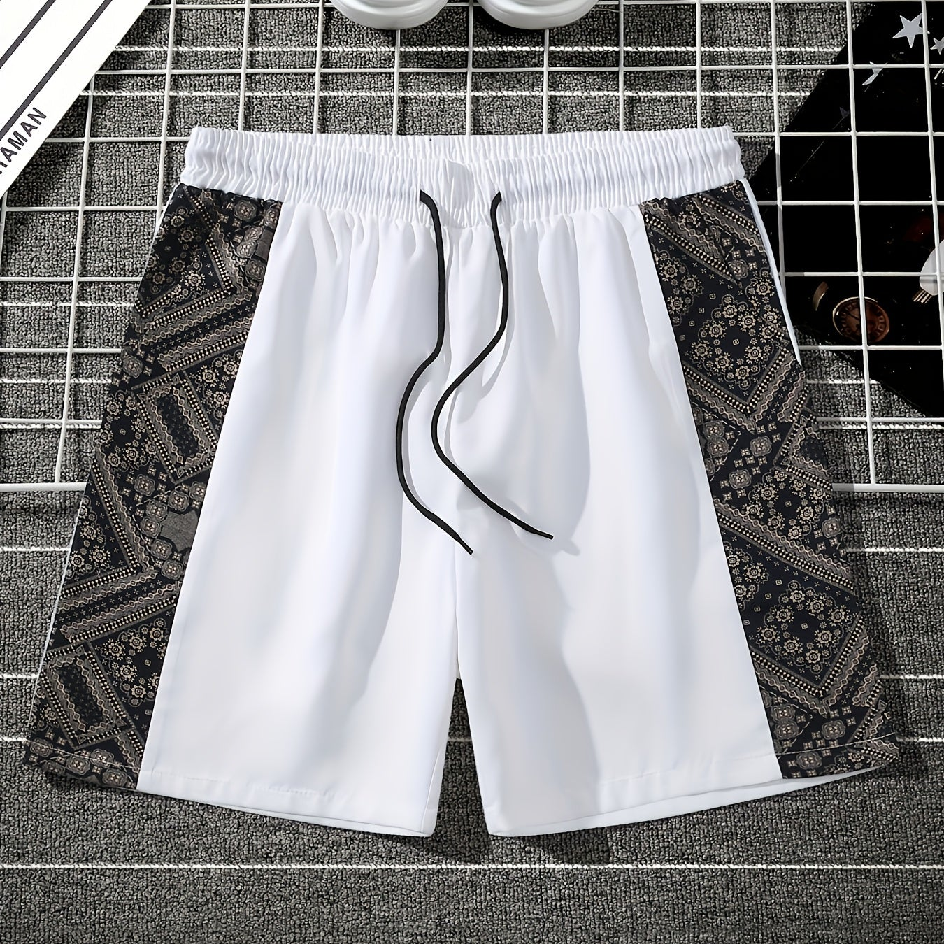 Shorts para hombre estilo urbano con paneles laterales con estampado gráfico – Ideal para ropa de calle y ocio