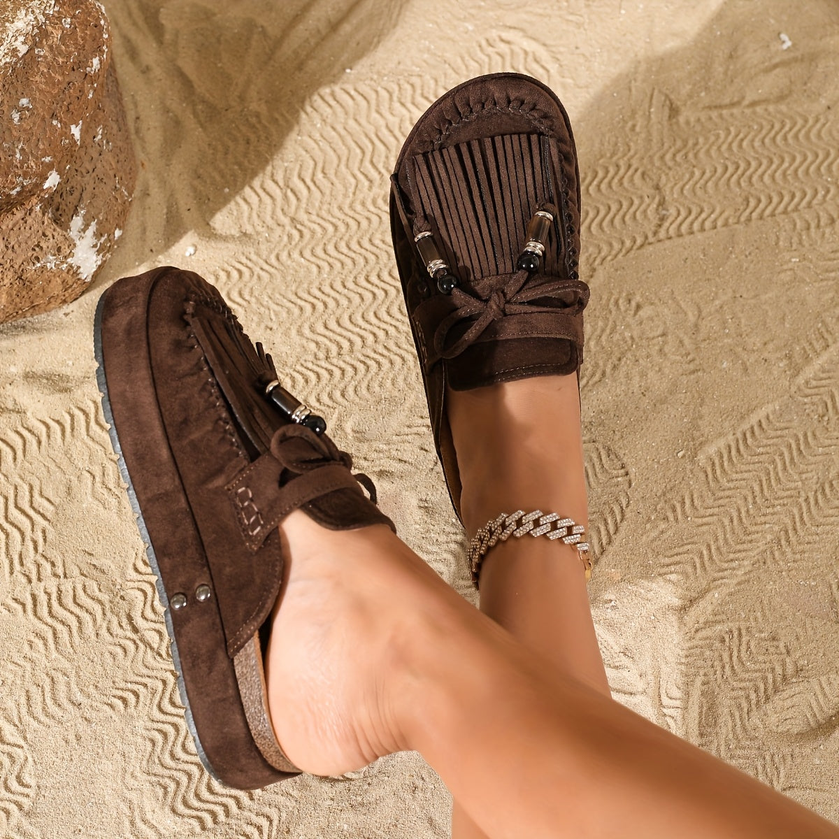 Mules Femme Style Bohème à Franges et Perles – Sandales Confort Été Mode Décontractée