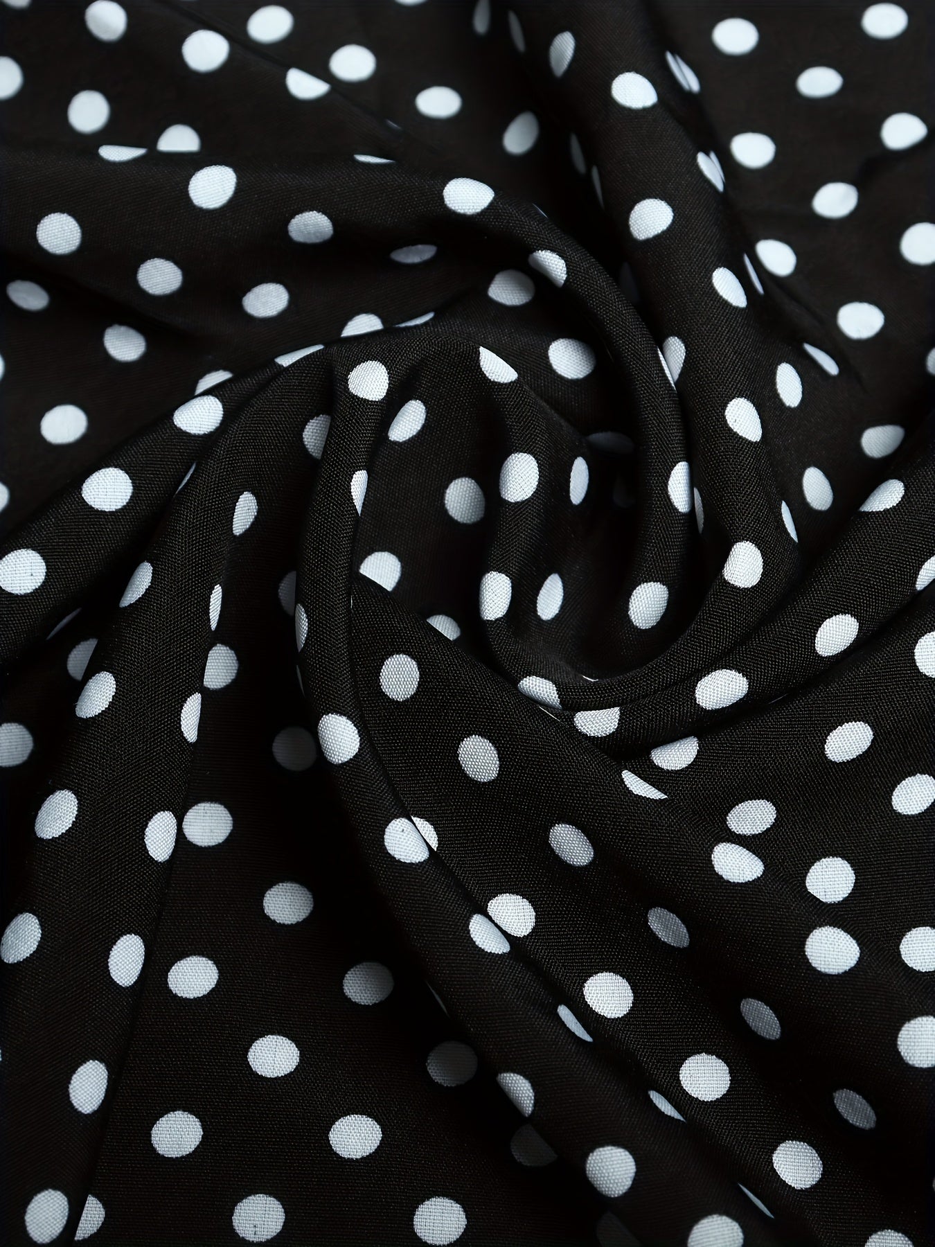 Top élégant à pois pour femme – Style décontracté chic, parfait pour l'été
