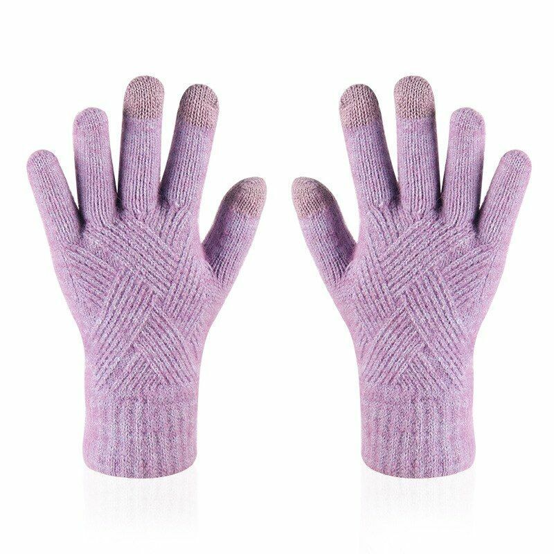 Soft Knitted Chevron-Pattern Touchscreen Gloves in a Solid Color