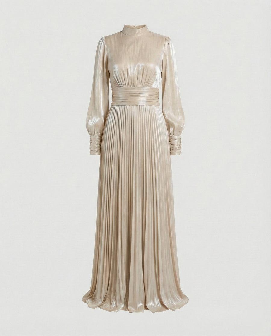 Robe longue plissée à col montant et manches longues