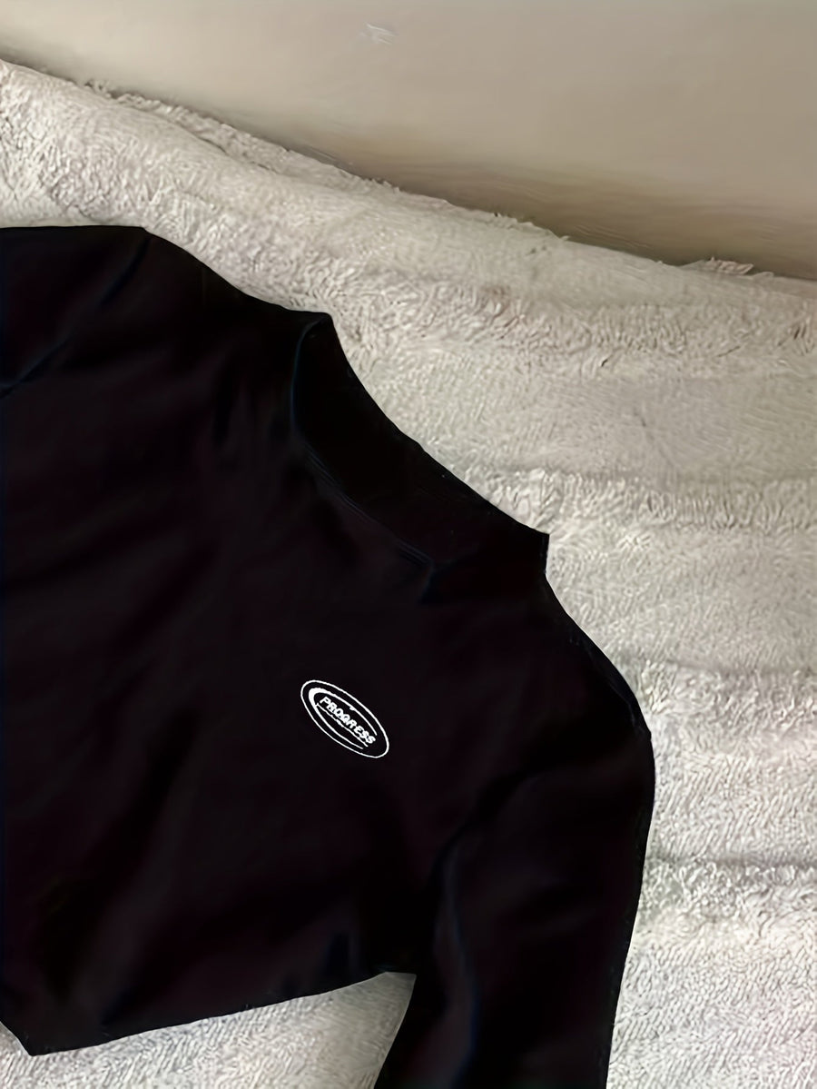 Sortt sæt med crop-top med lange ærmer og joggingbukser til kvinder, med snøre