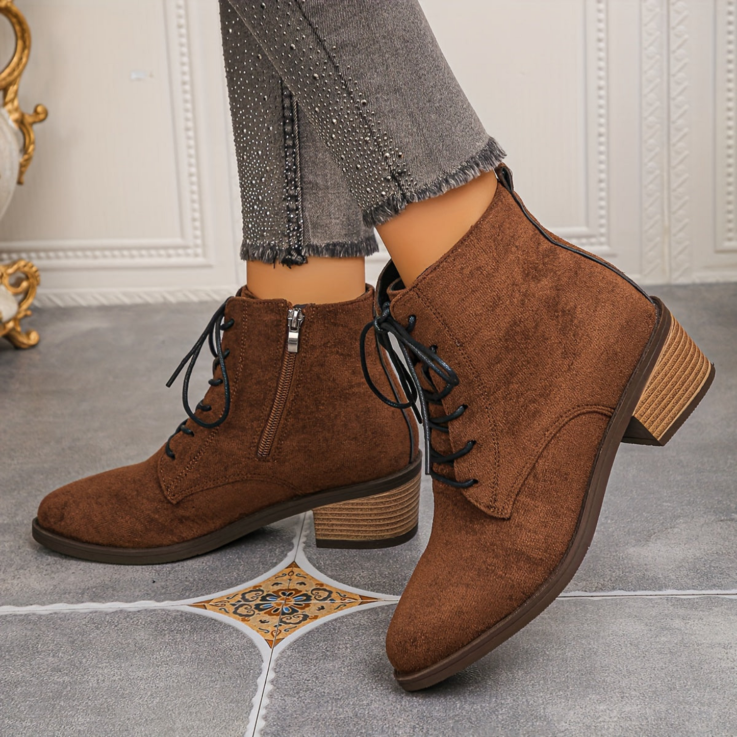 Bottes courtes à lacets pour femme – Plusieurs couleurs disponibles