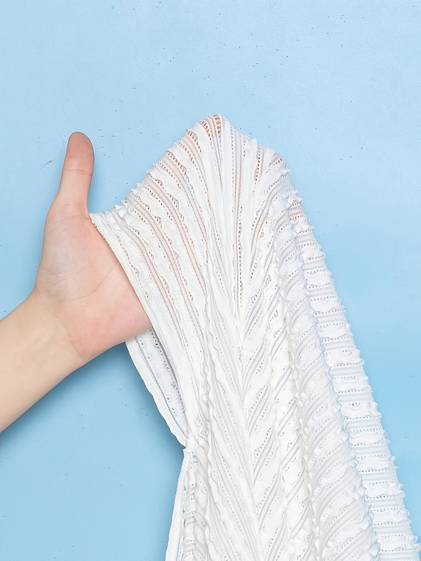Robe longue fendue de vacances pour femme, style glamour côtier avec découpe et détail côtelé