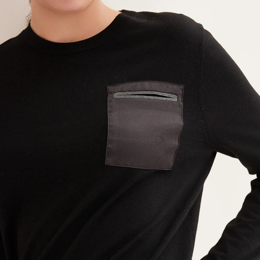 Women's long-sleeve crew-neck top with contrasting chest pocket