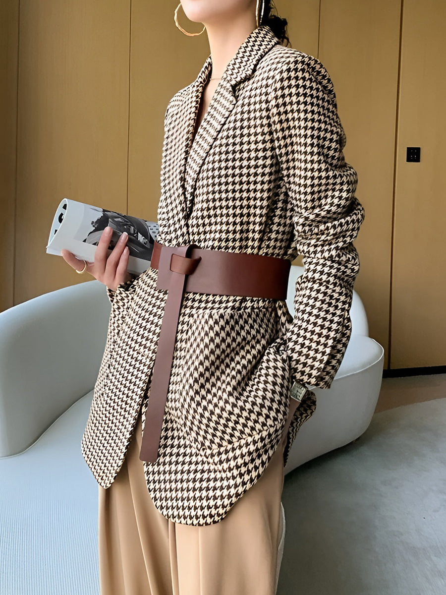 Damesblazer met bruin-crème pied-de-poulemotief en ceintuur