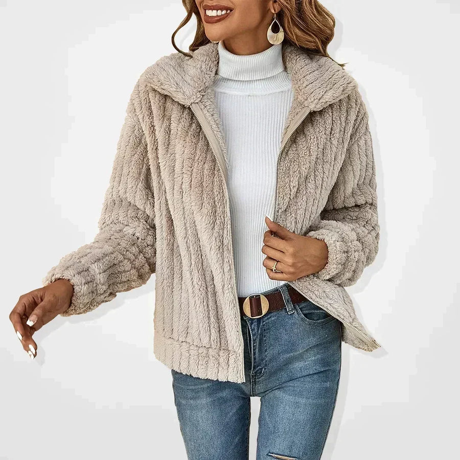 Chaqueta polar suave para mujer con cremallera y cuello alto