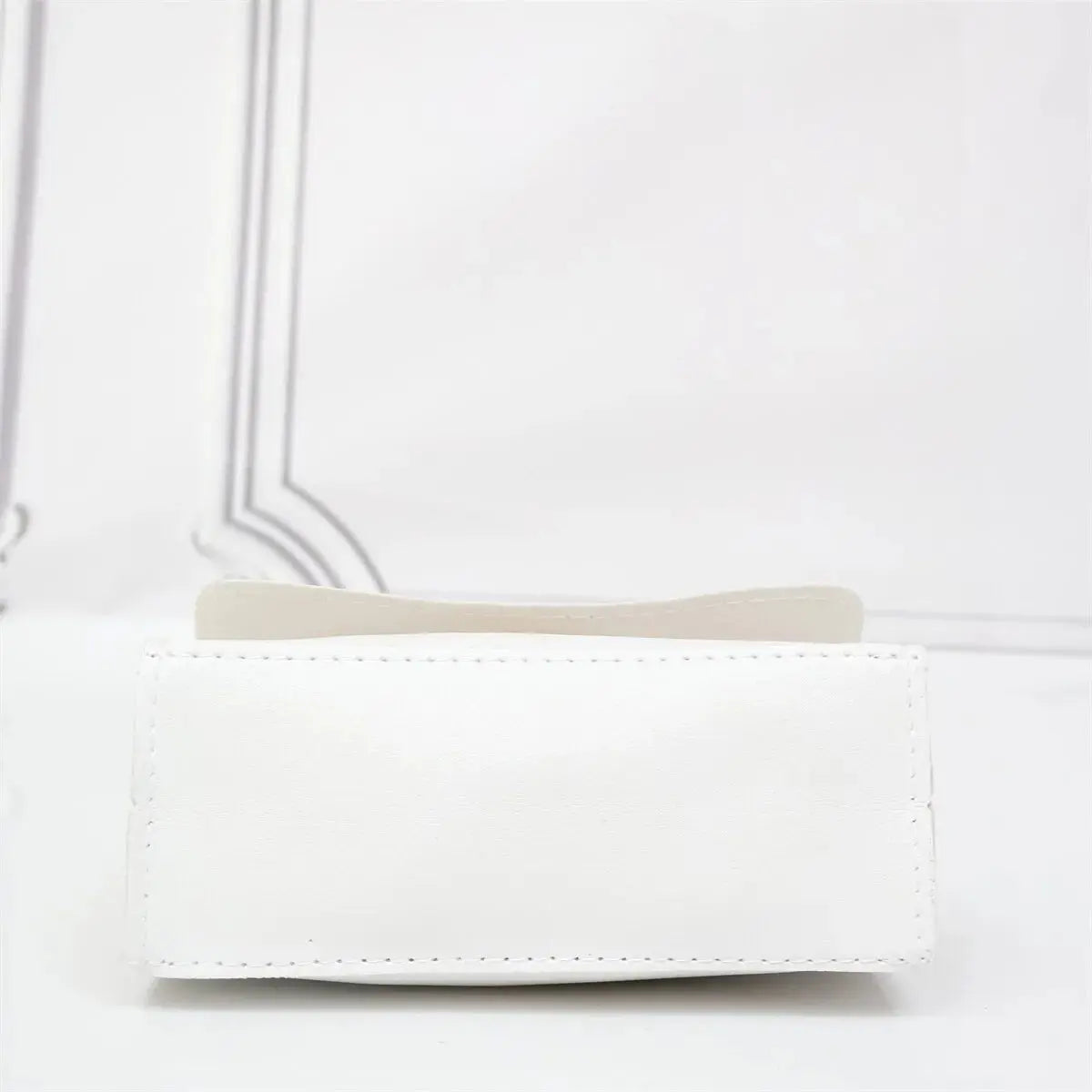 Sac à main femme élégant avec bandoulière chaîne et poignée foulard – Accessoire chic pour toutes occasions