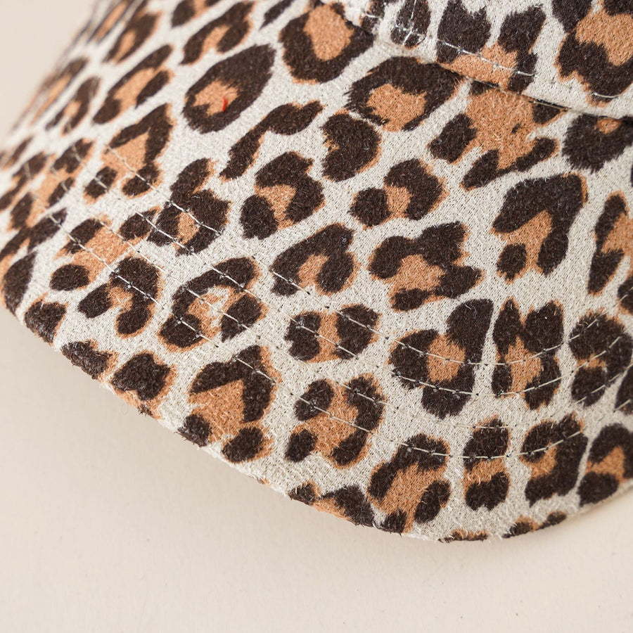Justerbar kasket med leopardprint - beige, grå eller kaki