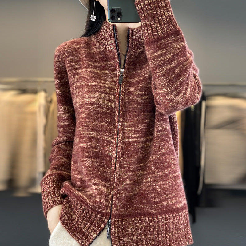Cárdigan texturizado burdeos con cremallera y cuello alto para mujer
