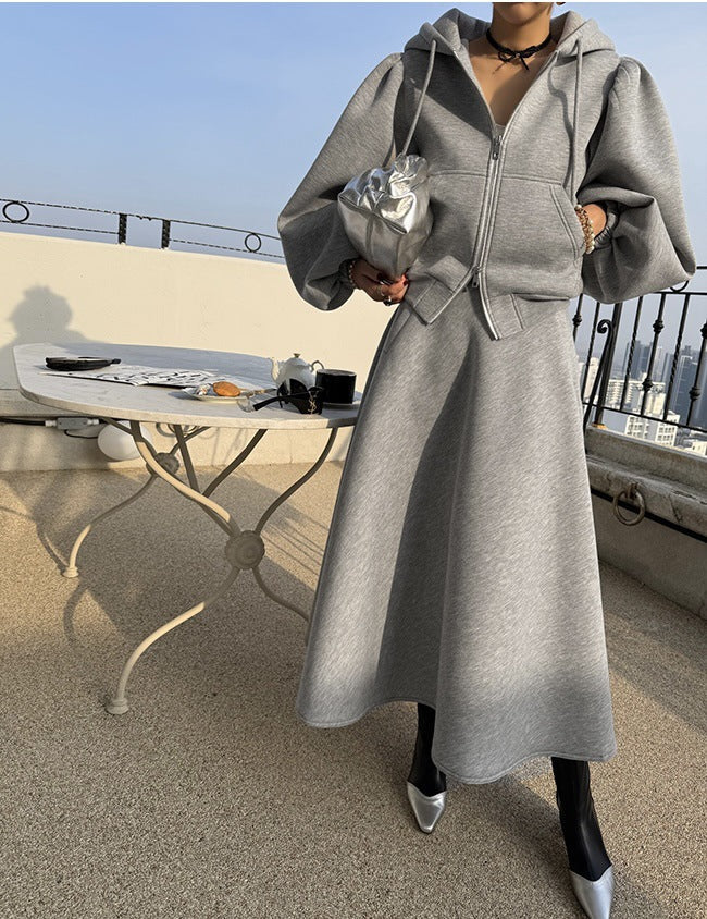 Ensemble jupe longue et sweat à capuche zippé manches bouffantes