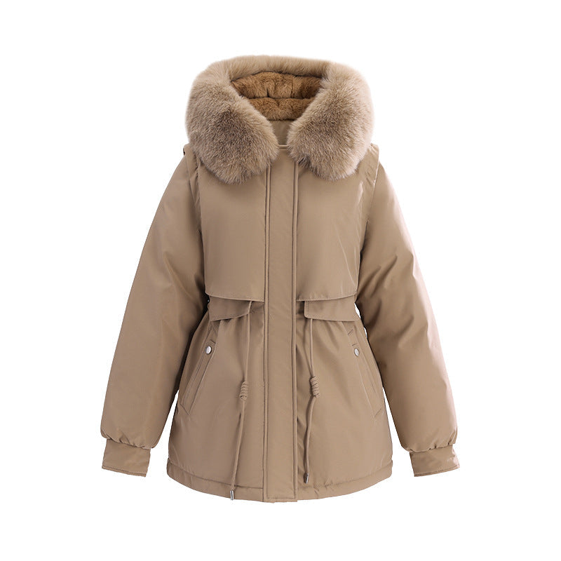 Kurze gesteppte Damen-Daunenjacke mit Kapuze, Kunstfellbesatz und winterlichem Design