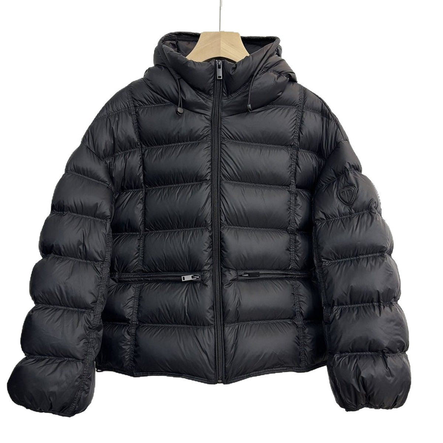 Kurze gesteppte Damen-Daunenjacke mit Kapuze und Reißverschluss