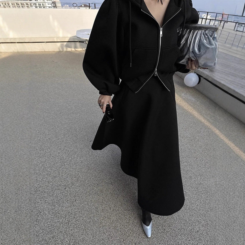 Ensemble jupe longue et sweat à capuche zippé manches bouffantes
