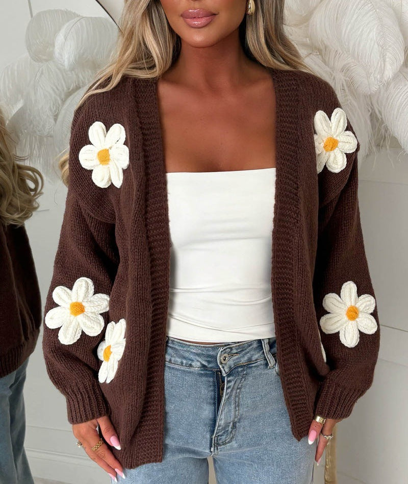 Offene Damen-Strickjacke mit aufgestickten Margeritenmotiven