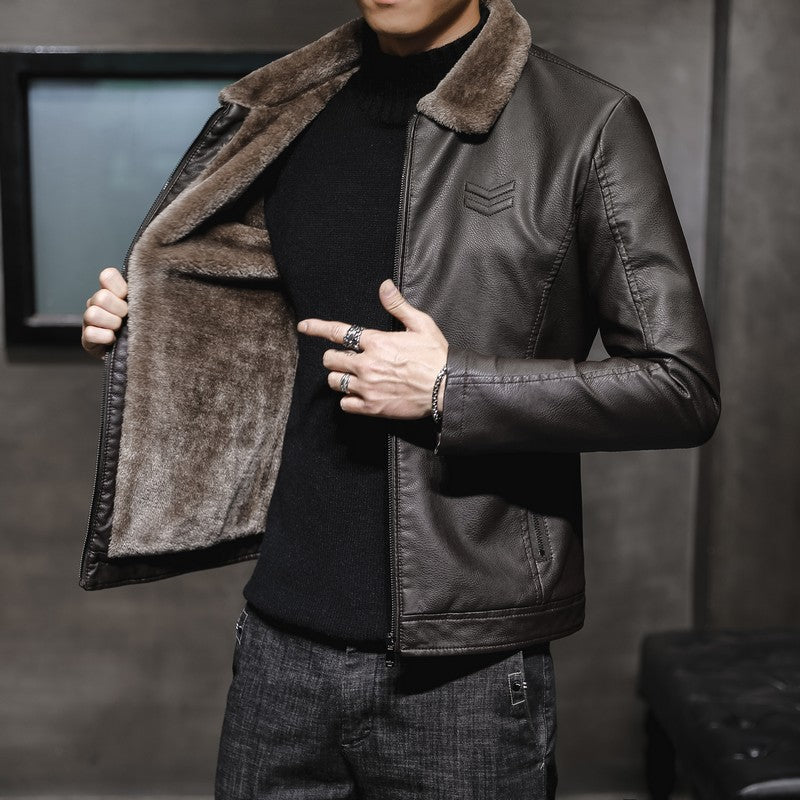 Men's solid-color bomber jacket lined with faux fur