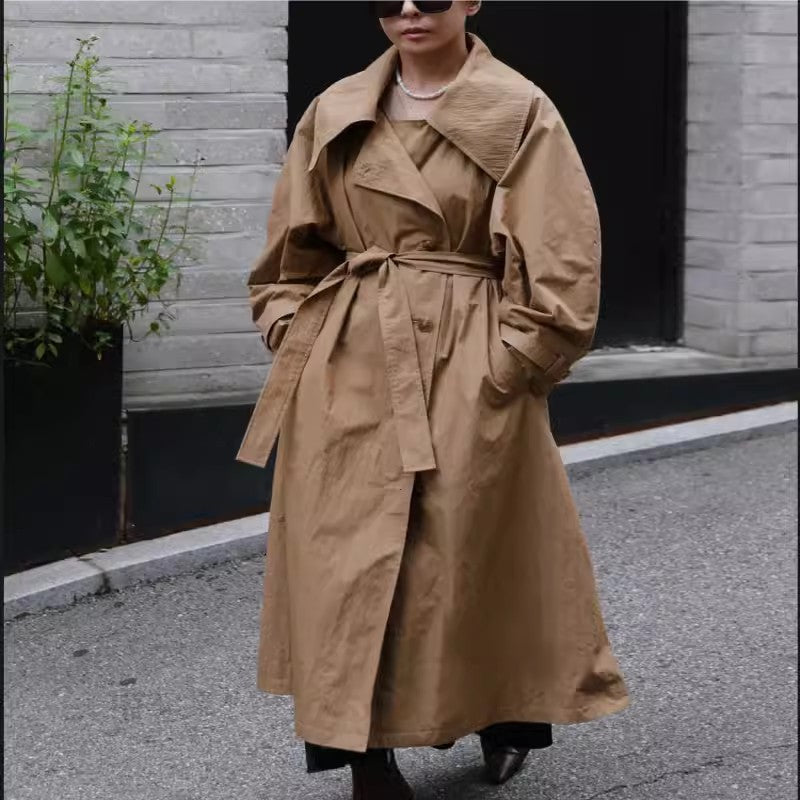 Trench largo para mujer, de corte amplio, color camel y cuello ancho