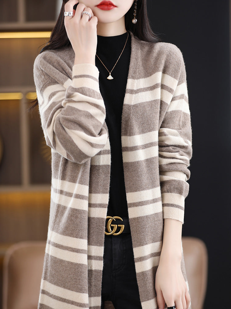 Elegant lang vest voor dames met grijze en zwarte strepen, open