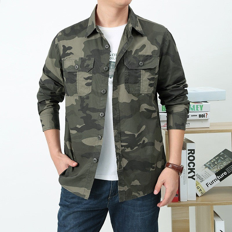Herenoverhemd met lange mouwen in olijfgroene militaire camouflage, borstzakken met knopen