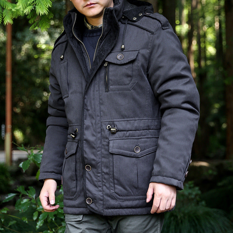 Męska kurtka w militarnym stylu z kapturem i wieloma kieszeniami