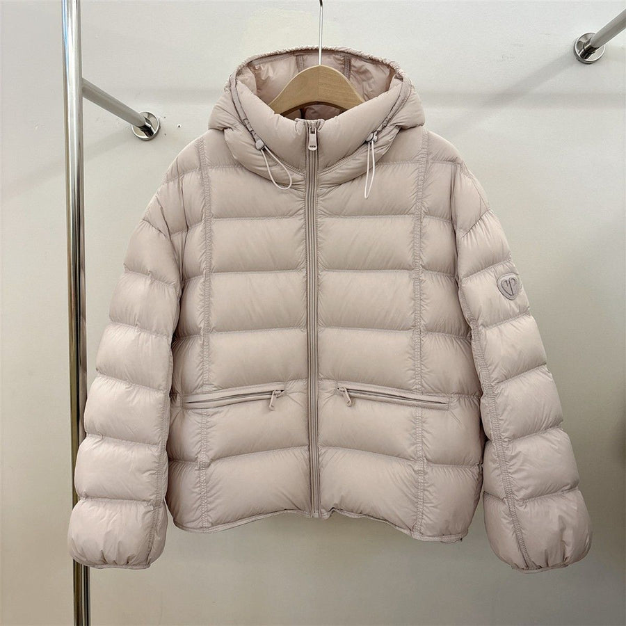 Kurze gesteppte Damen-Daunenjacke mit Kapuze und Reißverschluss
