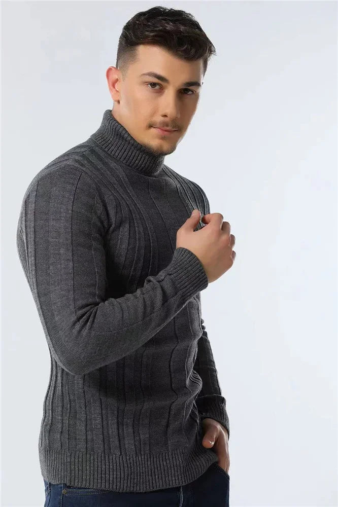 Maglione da uomo a collo alto a coste, vestibilità aderente, disponibile in diversi colori