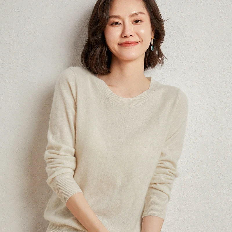 Women's soft-knit solid-color crew-neck long-sleeve sweater