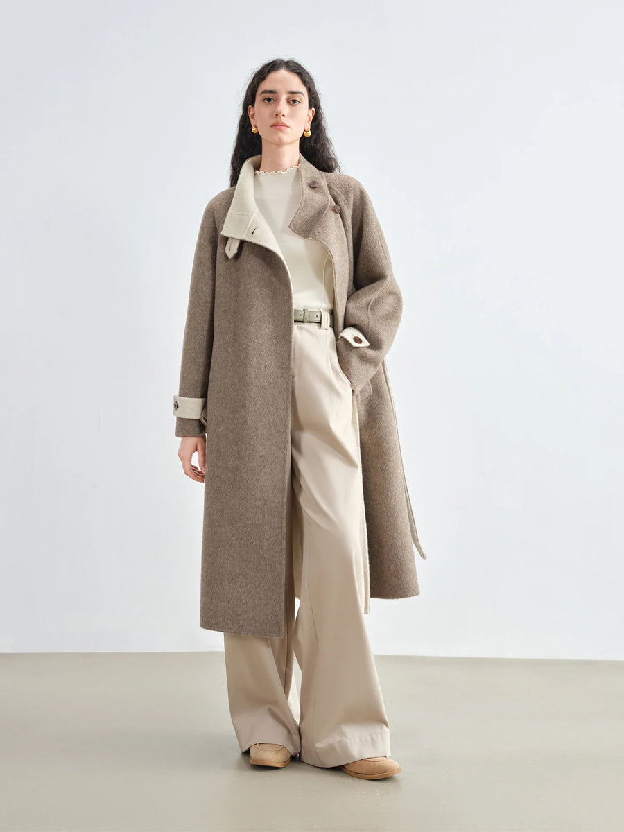Manteau long femme taupe ceinturé col montant double boutonnage