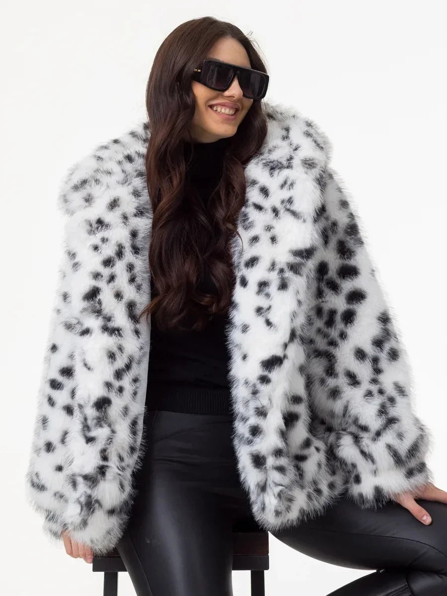 Manteau à capuche motif léopard noir et blanc en fausse fourrure pour femme