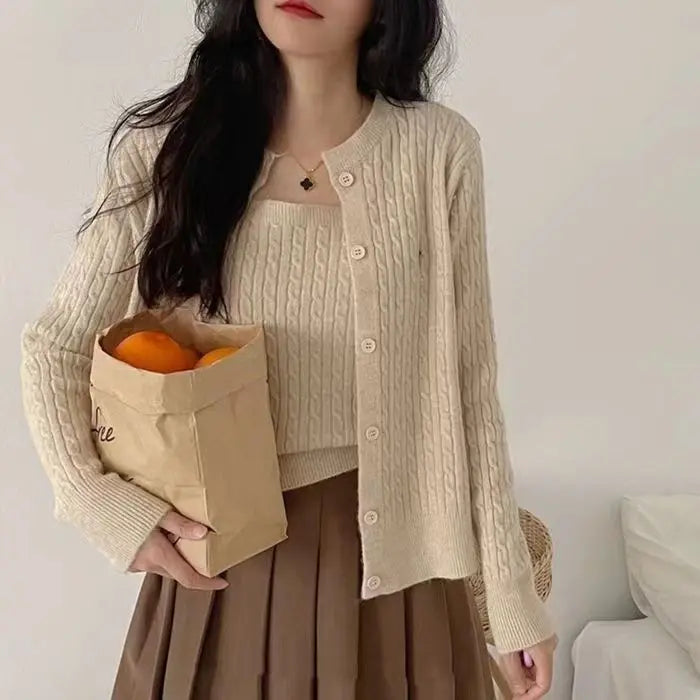Women's cable-knit cardigan and tank top set