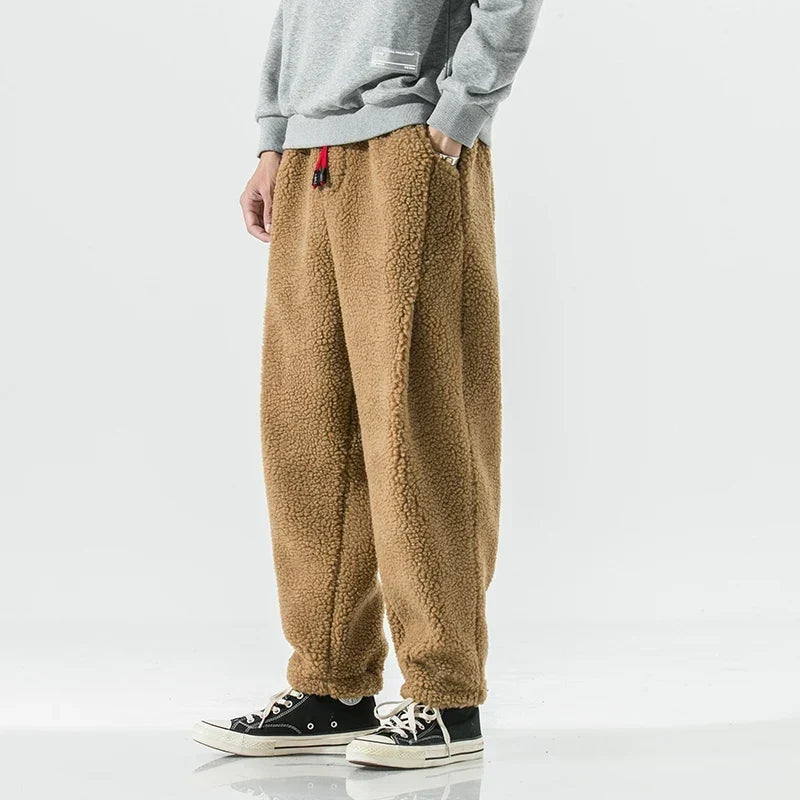 Men's soft textured trousers with drawstring