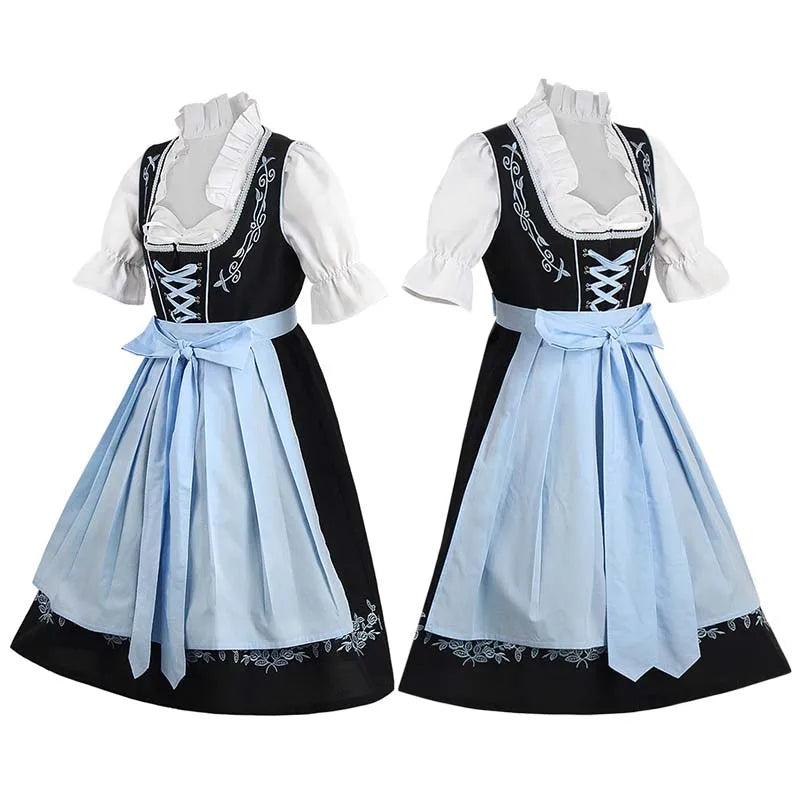 Sort og lyseblå dirndl-kjole med hvid bluse og broderet forklæde