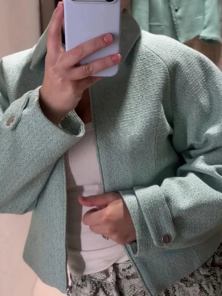 Giacca corta testurizzata da donna con collo verde menta
