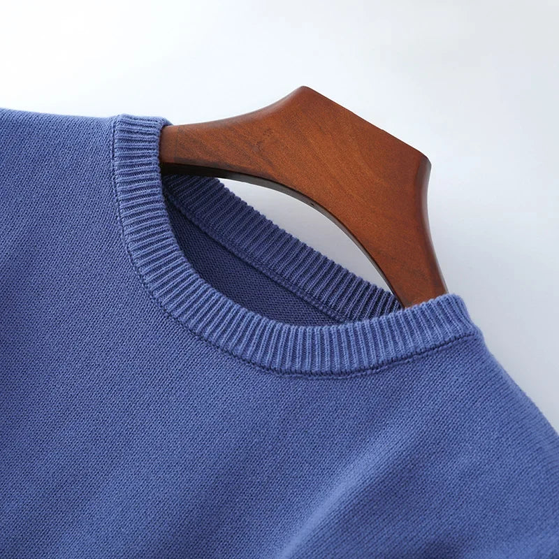 Pull homme col rond maille unie manches longues ajusté décontracté bleu