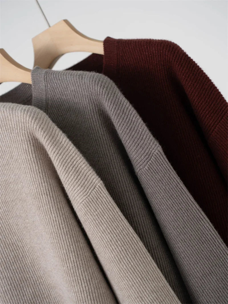 Maglione da donna a coste con scollo rotondo e maniche lunghe