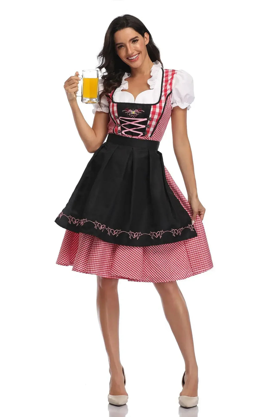 Traditionel dirndl-kjole med ternet mønster, korset og forklæde til kvinder
