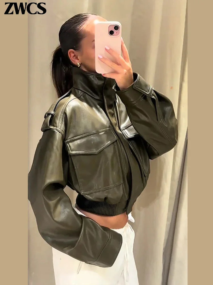 Women's cropped bomber jacket in soft fabric, military green, zip closure