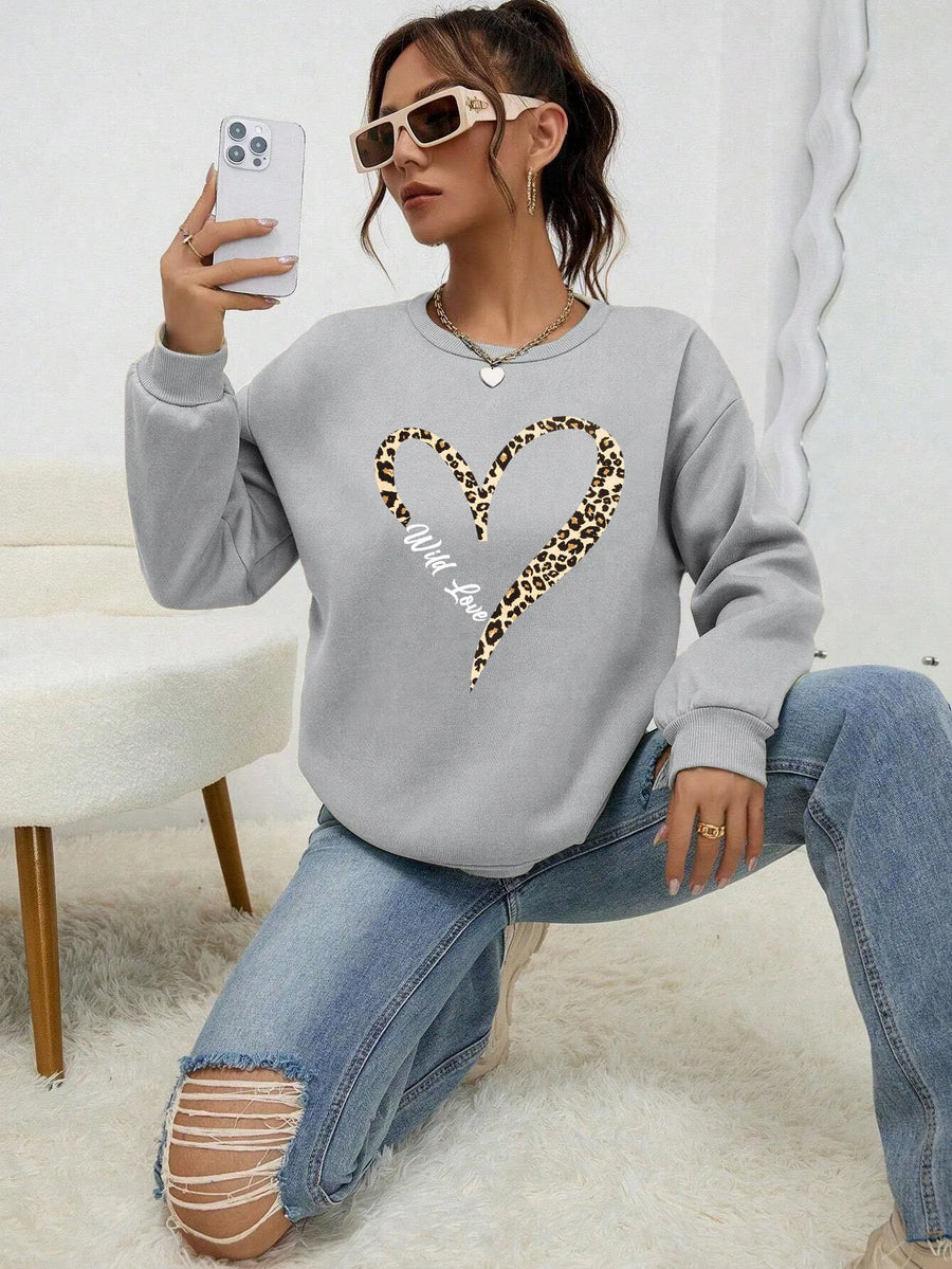 Women's Leopard Heart Crew-Neck Sweatshirt with Long Sleeves