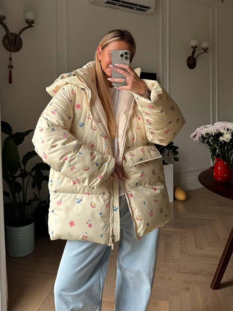 Kort oversized dunjakke til kvinder med hætte og integrerede vanter