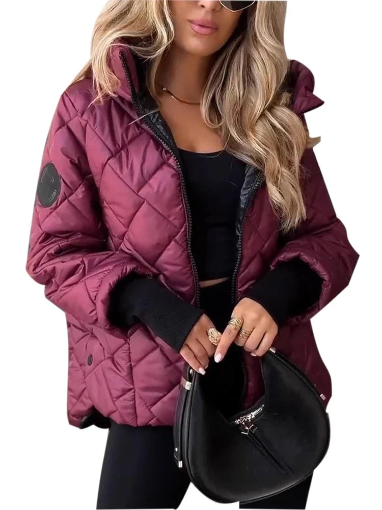Bordeauxrote gesteppte Damen-Daunenjacke mit Kapuze, kurze lässige Passform