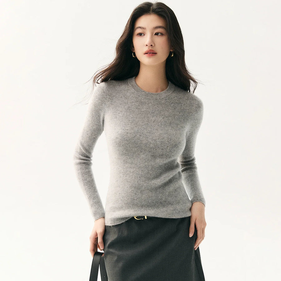 Pull fin côtelé femme à manches longues et col rond gris