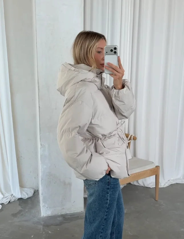 Doudoune courte à capuche femme avec ceinture ajustable