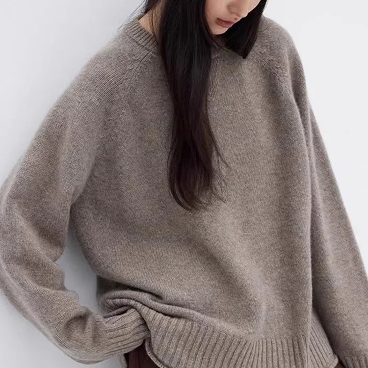 Oversized pullover med rund hals i finstrik, mørkegrå