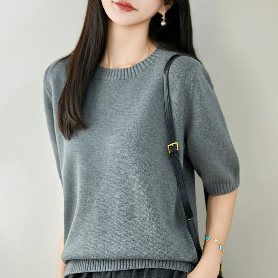 Maglione leggero donna a maniche corte in maglia lavorata a coste con scollo rotondo